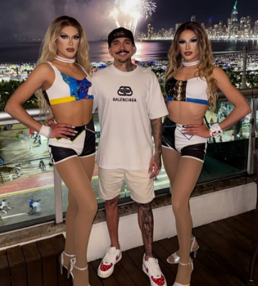 felipeb0t's tweet photo. @mad_housetv Parece que o pau quebrou ontem.... https://t.co/NYFUVP2qNk