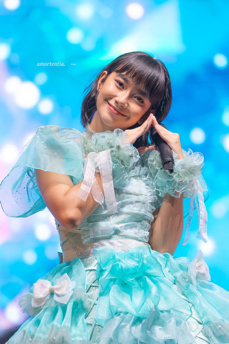amortentia0213's tweet photo. 260207 AIERO FEST 

lucu banget rill 😭😭
#AndaiKuBukanIdolaJKT48 🩵💚

#Freya #프레야 #フレヤ #JKT48 https://t.co/FUxjSOR1tj
