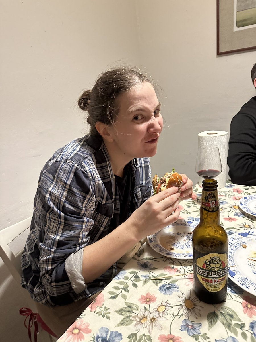 Kolarovic hrabenka tweet media