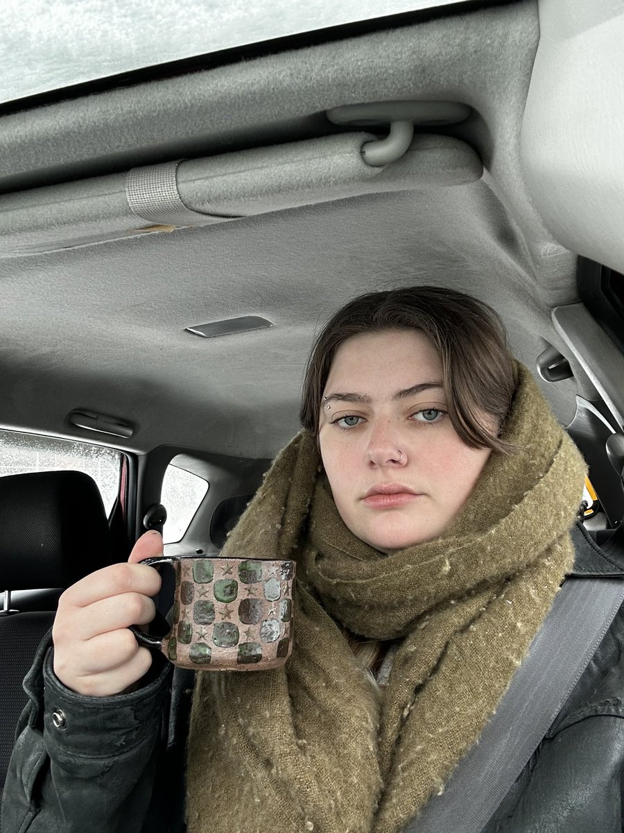 different & normal tweet media