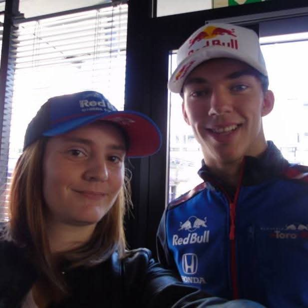 Joyeux anniversaire <a href="/PierreGASLY/">PIERRE GASLY 🇫🇷</a> 🥳
Tant d’années à te suivre avec fierté. Merci pour l’inspiration, la passion et surtout ta grande générosité .