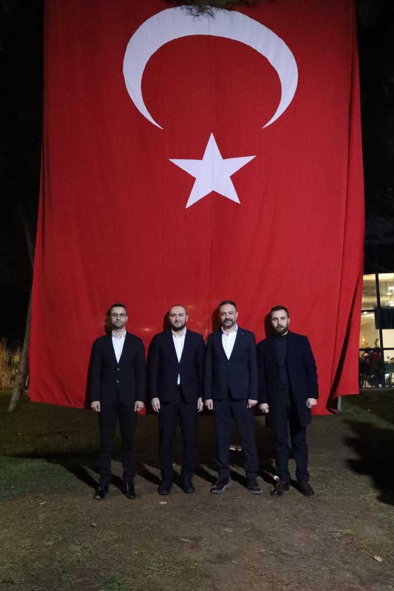 2012 yılından Bugüne vakfımızın çeşitli kademelerinde görev almış, destek vermiş , koşuşturmuş, derd edinmiş olan kıymetli yol arkadaşlarımızla bir araya geldik. Bu anlamlı günde aramızda olan Genel Başkan Yrd. Sn <a href="/morhan61/">Muhammet ORHAN</a> teşekkür ederim.