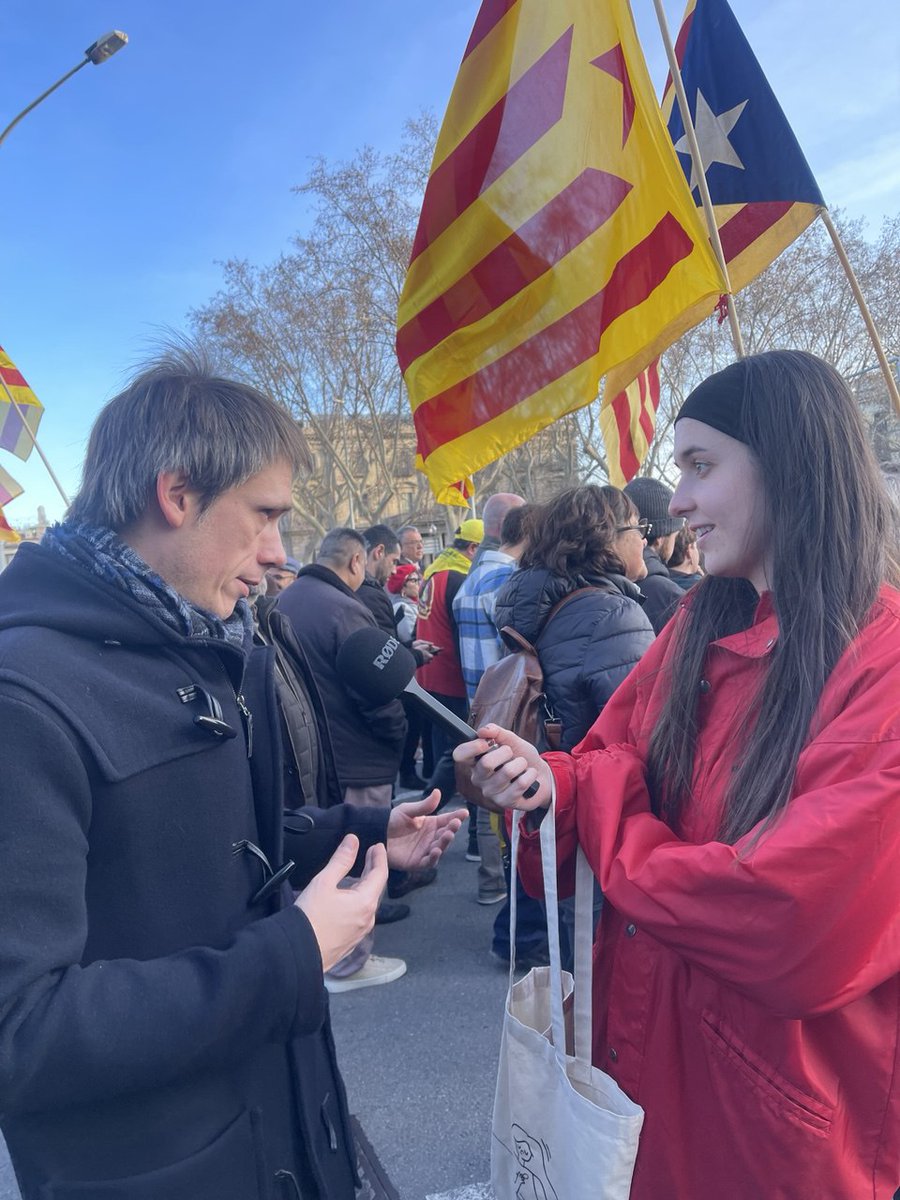 Manifestació per un servei de Rodalies digne. No hi ha dret el desgavell d'aquestes setmanes sumat al mal funcionament d'un dia habitual. Catalunya mereix més, de fet, ho mereix tot.