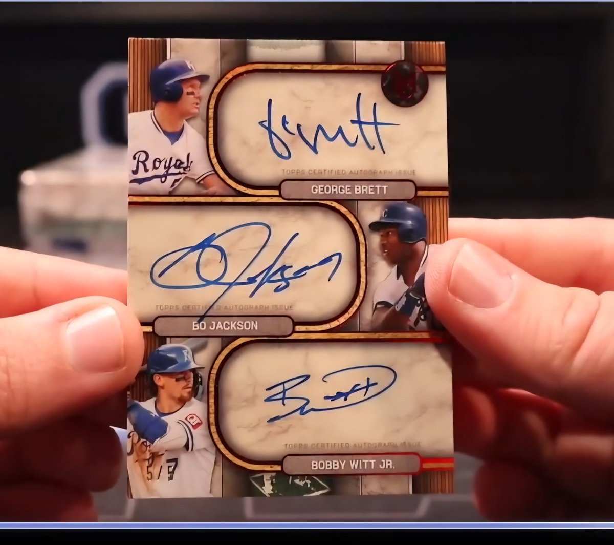 MatWitt01's tweet photo. @SCCTradingCards Cool product hit this triple auto yesterday #5/5 https://t.co/p9hFGmKmd0