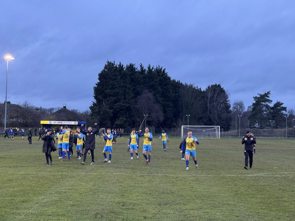 CTFC1904's tweet photo. FULL TIME

Carlton Town 3-1 Belper Town

The Millers turn it on sexy style second half and romp home 

Hylton 
Manneh x2 https://t.co/BccpWV2y0z