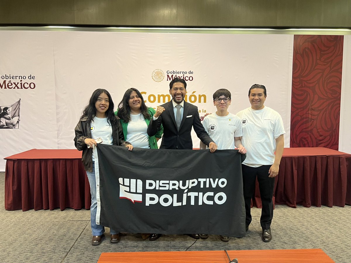 Disruptivo Político tweet media
