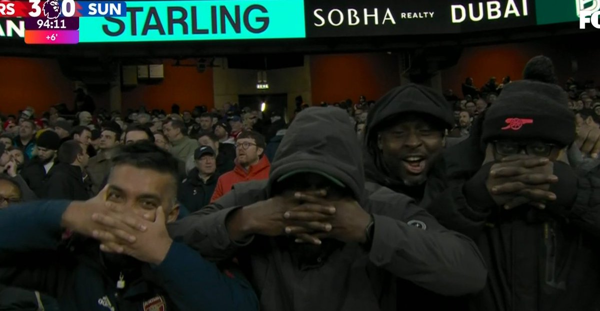 📸 - ARSENAL FANS HIT THE GYOKERES MASK CELEBRATION!