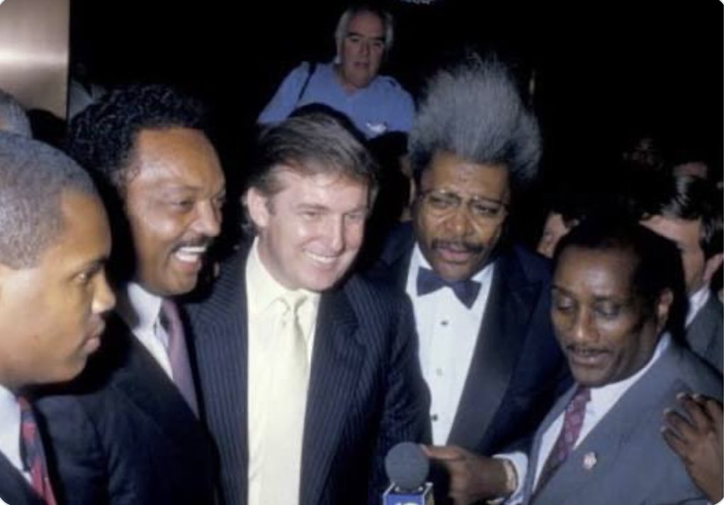 A nadie se le ocurrió jamás llamar racista a Donald Trump hasta que se presentó como candidato a la presidencia y dijo muchas verdades sobre el más nefasto presidente de los EEUU en un siglo que ha sido sin duda el hiperfarsante Barack Obama.