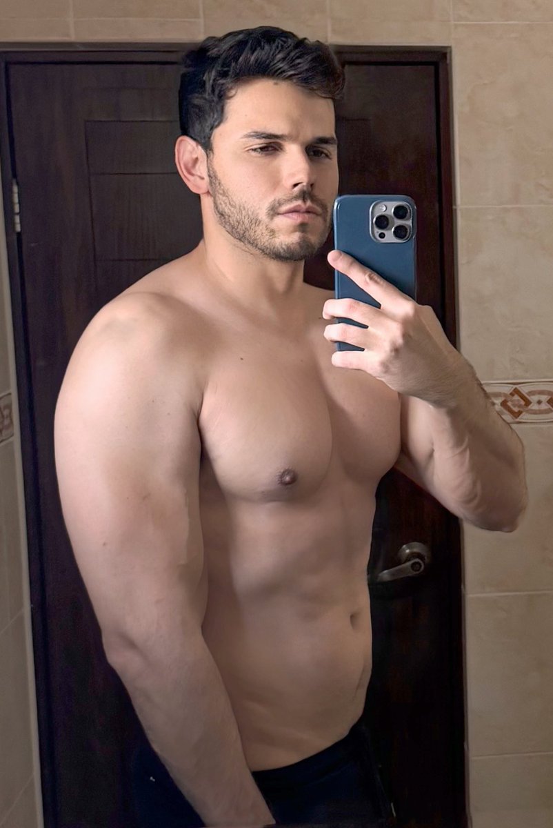 Mario Rolls tweet media