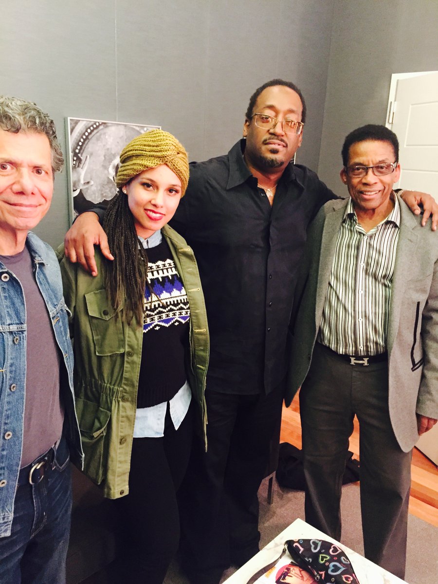 MarkBatsonMusic's tweet photo. Chick, Alicia, Batson, Hancock... a Whole Lot of Hammers #Chickcorea #Aliciakeys #MarkBatson #Herbiehancock... love you Sir Corea https://t.co/uBaNjIoX1a