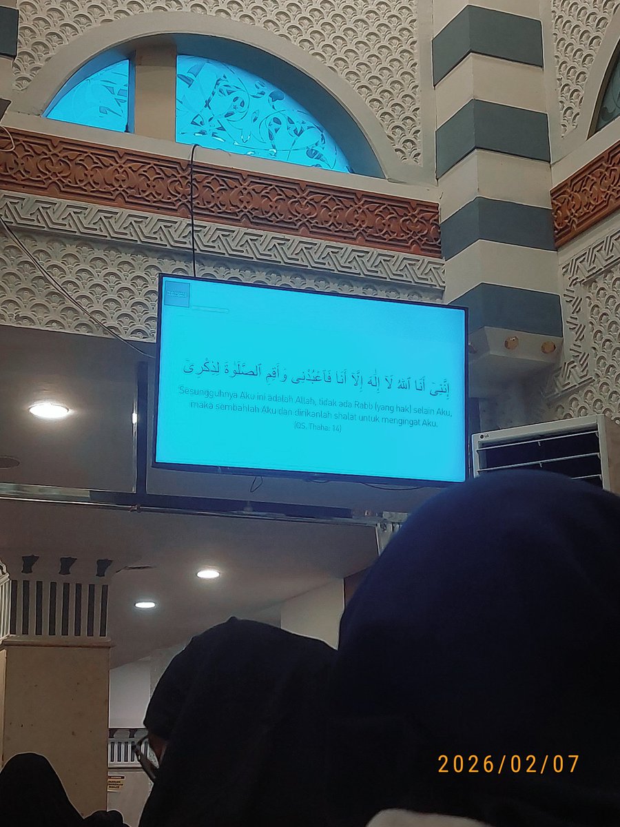 surfauziah_203's tweet photo. Alhamdulillah wa Barakallah li nafsi..
Misal rumahku di Jakarta.. aku akan mengikuti kajian ini sampai selesai

Atau bahkan jika jodohku telat bertemu.. ia akan membimbingku dan menemaniku di jalan mu. 🤲 https://t.co/c6SmE3qx8O