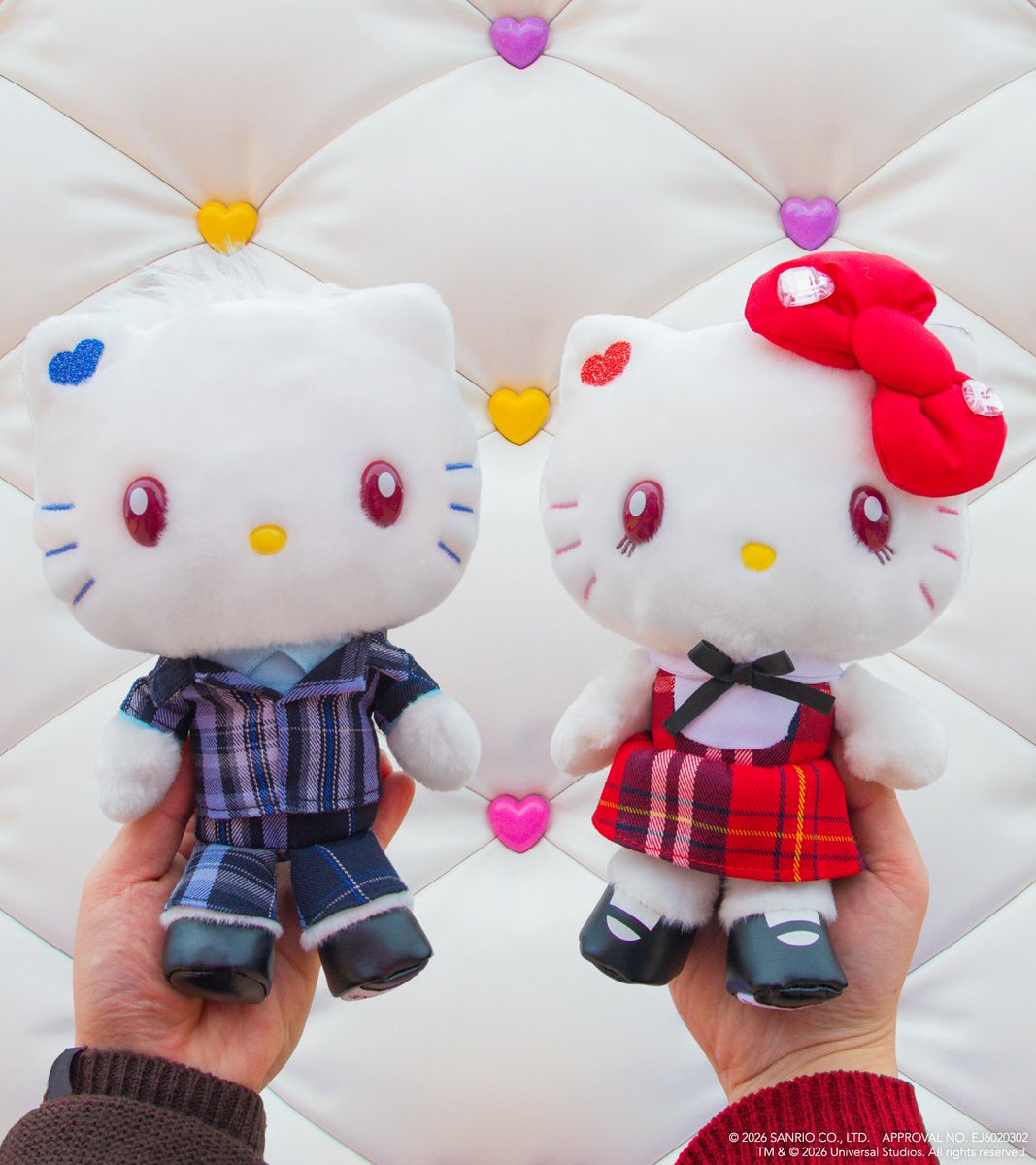 もうすぐバレンタイン💝 デートのためにおめかしした キティ＆ダニエル