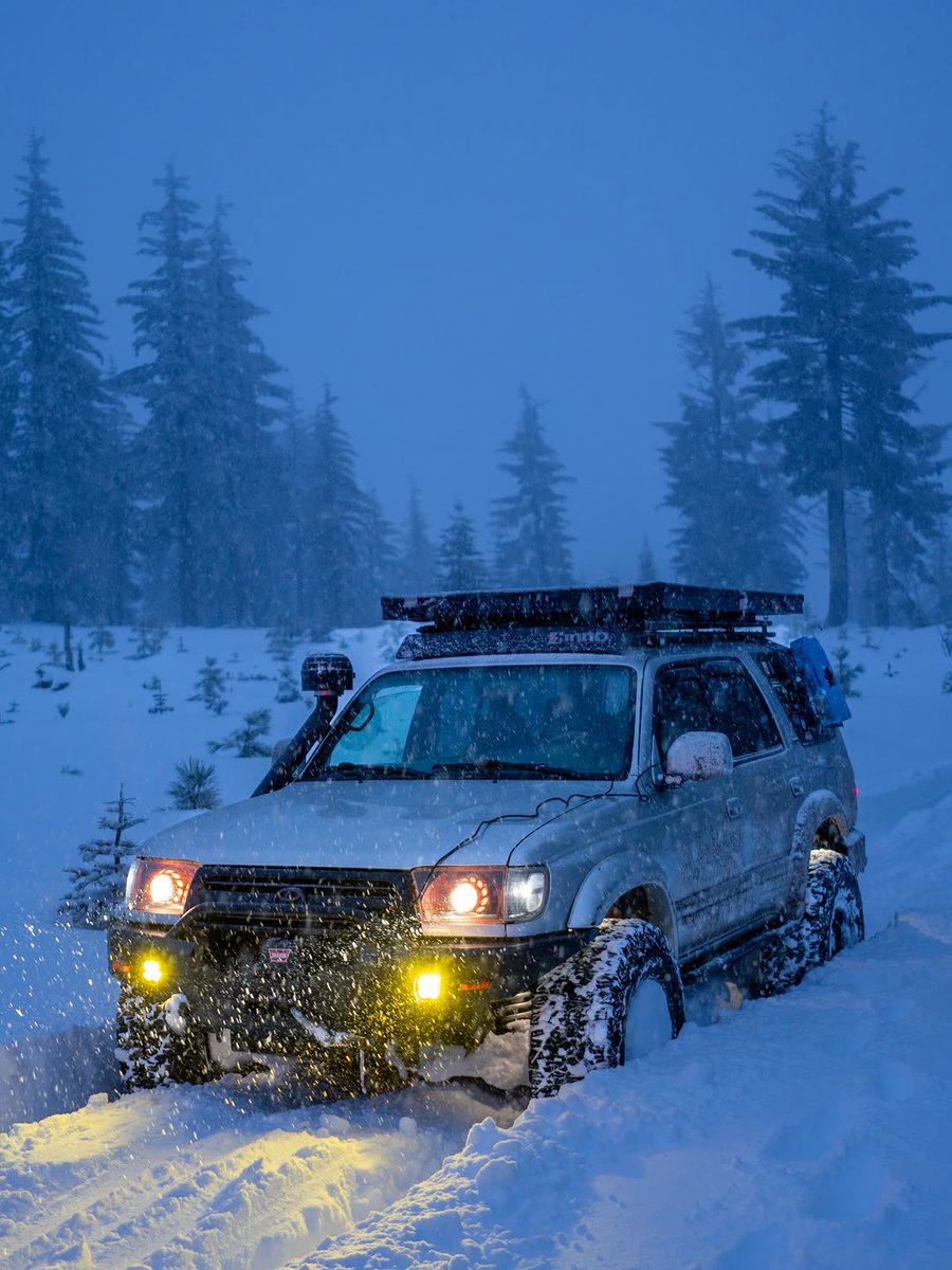 BFGoodrichCAN's tweet photo. Night trails are better shared.
Go in pairs, and drive safe out there. https://t.co/1jA55H2VYI 

#BFGoodrich #BuiltOnBFG #WhatAreYouBuildingFor #SafeDrivingTips #OffroadingTips

📸 IG // outdoorswithev https://t.co/aDjyUaAJtS