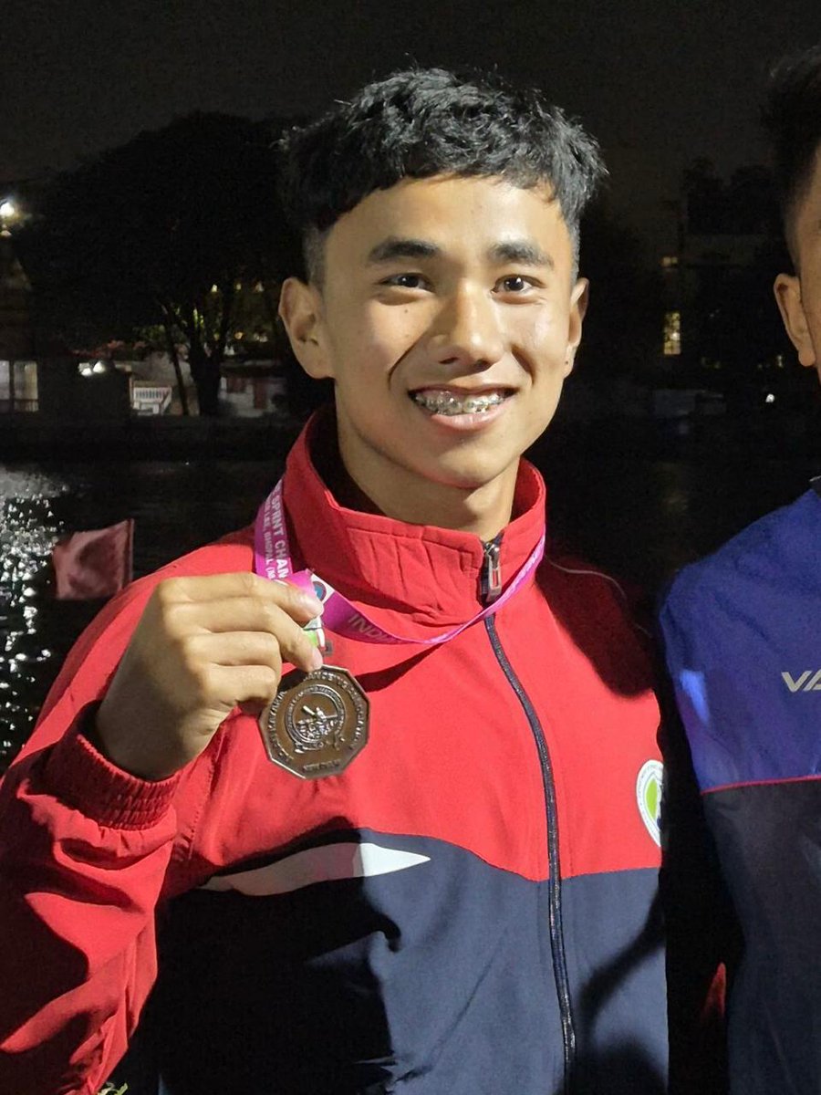 Another powerful surge from our Aqua Rangers! 🌊

With fresh podium finishes at the 36th Senior National Sprint Championship, the team has raised the medal bar and turned it into a massive wave of 29 medals.

Harshvardhan struck Gold, Garima powered to Silver, and Lakshveer