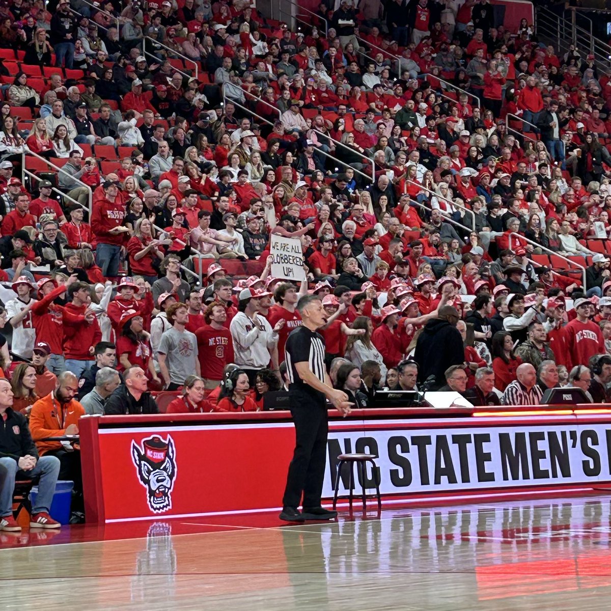 fleischman_noah's tweet image. The Slobbering Wolf movement is alive and well in the NC State student section.