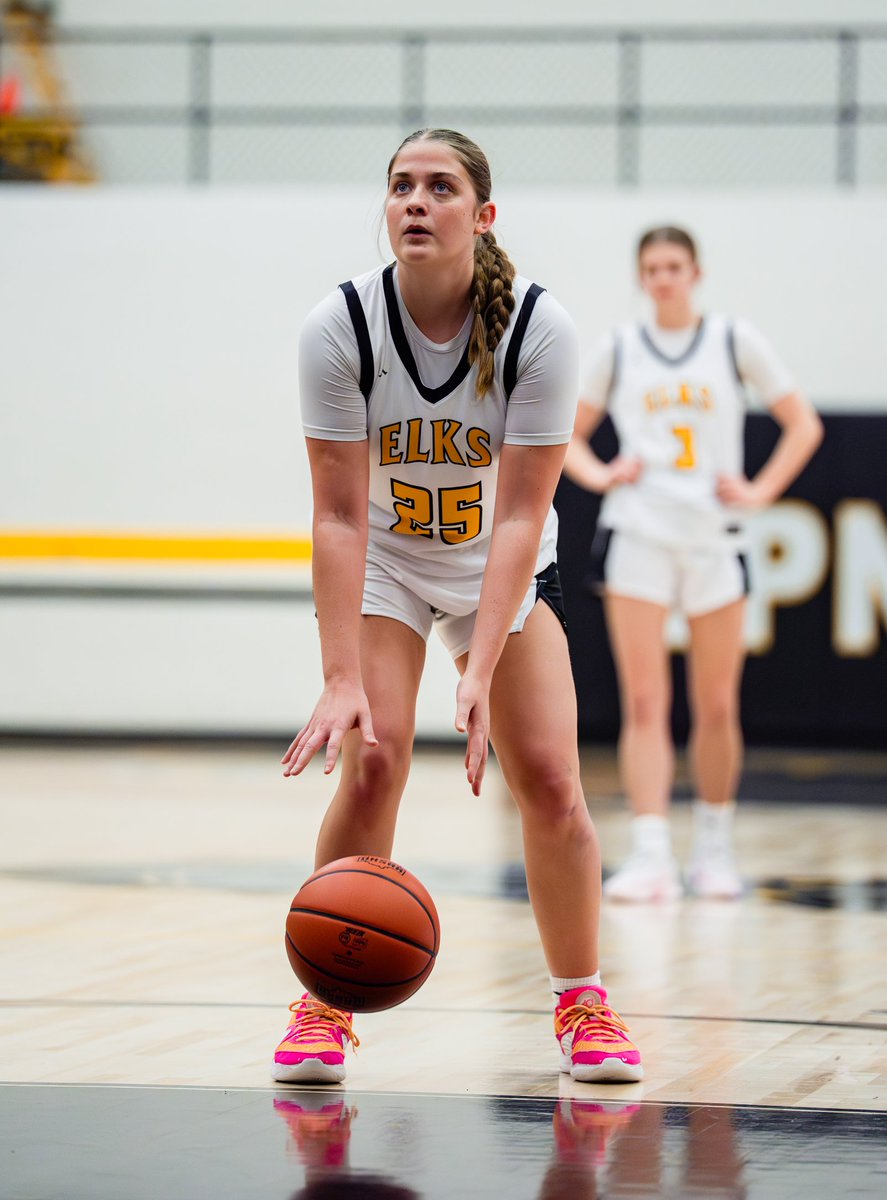 ElksGirlsBBall's tweet photo. It's Senior Night!🏀

Tonight we recognize Halley Boeke, Amelia Davis, Bella Keeton, and Madison Leo for their commitment to CGB and everything they’ve given to this program. 🖤💛

🎉 Senior Recognition: Following the JV game
⏰ Varsity tip: 6:30PM

Let's send them out right!👏 https://t.co/BRARb6JR8N