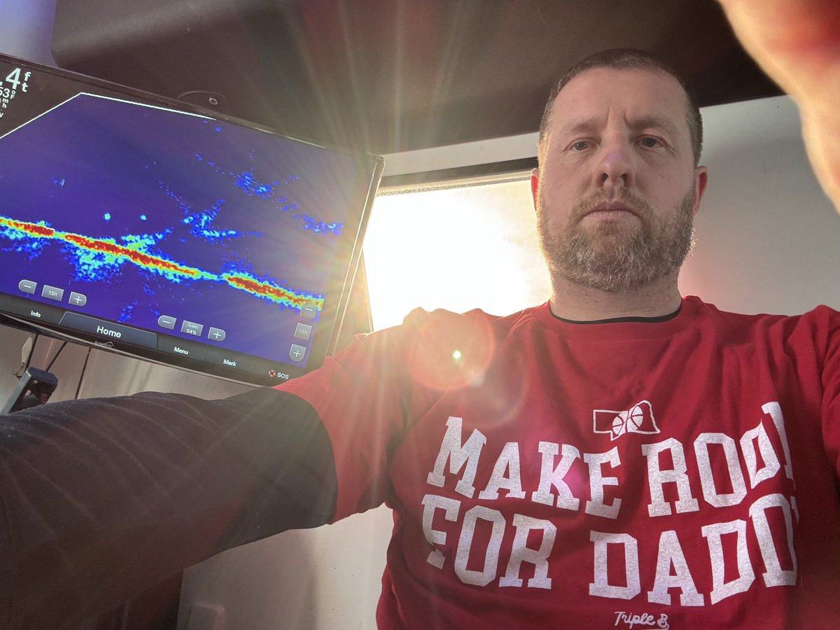 MattDvorak81's tweet photo. Game Day. Ice fishing in South Dakota listening to @KentPavelka #banagrang #makeroomfordaddy https://t.co/s63naqDU75