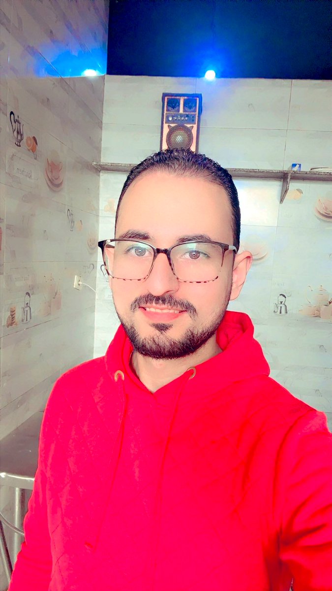 "كلُّ إنسانٍ له طلّةٌ تشبِه قلبهُ"

مَن طابَ قلبهُ، طابَت ملامِحهُ دون أن يتَجمَّل.