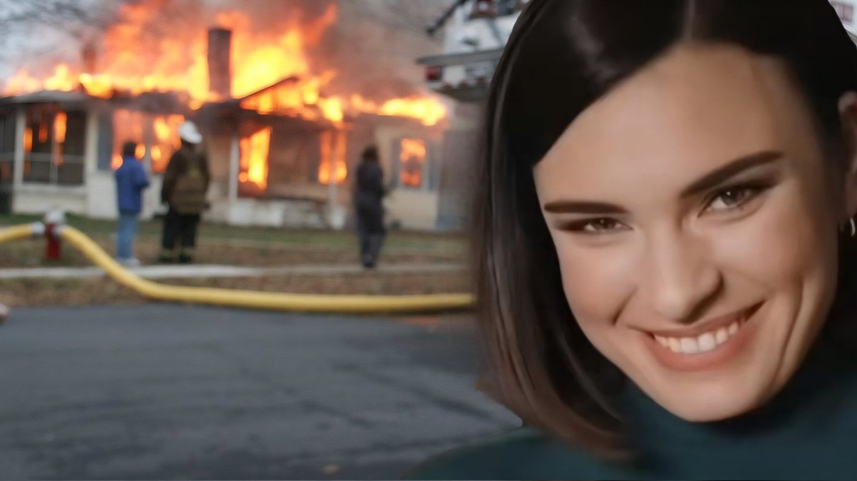 AnhelosdeMarta's tweet image. Volvió y va a incendiar lo que se le cruce 🔥🔥🔥🔥🔥
#mafin
#FinaHaVuelto
#FinaValero