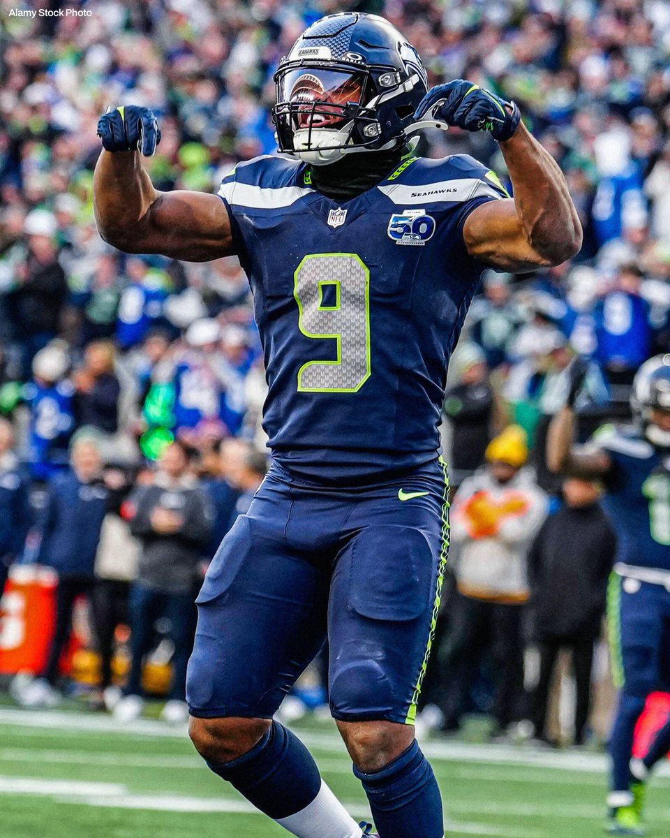 Kenneth Walker the last 3 seasons: 

🤯 631 rush attempts
🤯 0 fumbles lost