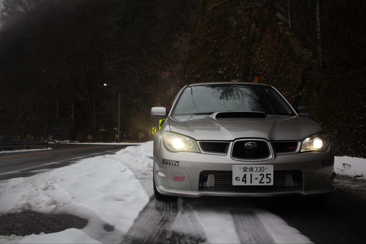 teru_ryu_'s tweet photo. スバル乗りなら雪だよね
#subaru #gdb #wrx #impreza https://t.co/M1Lvff1Fj8