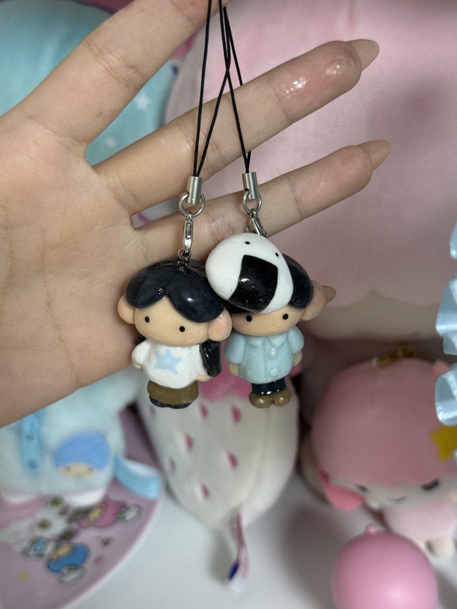 thecaptaingold's tweet image. 다 했어요ㅜㅜㅜ!!! 
여러분도 폴리머클레이 꼭해보세요
너무 귀엽고 만족도 높음…멀리서 보면 도자기 느낌도 나서 너무너무 귀엽고 과정 자체 클레이 만들기&amp;gt;삶기&amp;gt;탑젤네일 바르고 굽기라 누구든 할수잇음..최근한 집구석 놀이 중에 젤 재밌어여!!