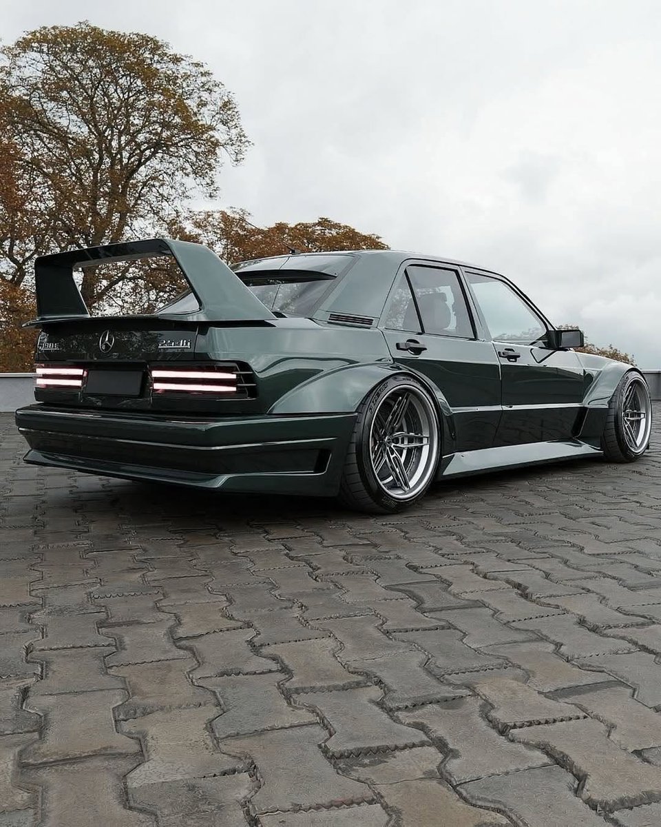 TheAutoHub's tweet photo. 1993 Mercedes-Benz 190E W201 with wide body kit https://t.co/LFBwco9hta