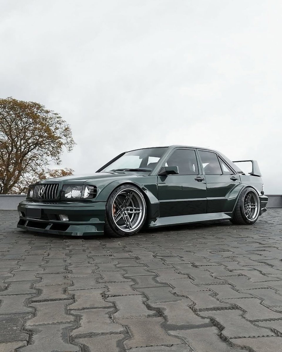 TheAutoHub's tweet photo. 1993 Mercedes-Benz 190E W201 with wide body kit https://t.co/LFBwco9hta
