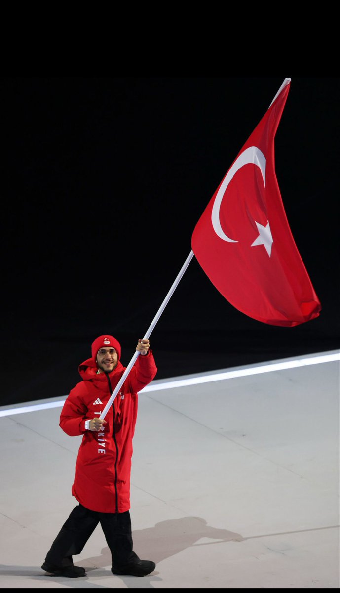 Ne Mutlu TÜRKÜM diyene 🇹🇷