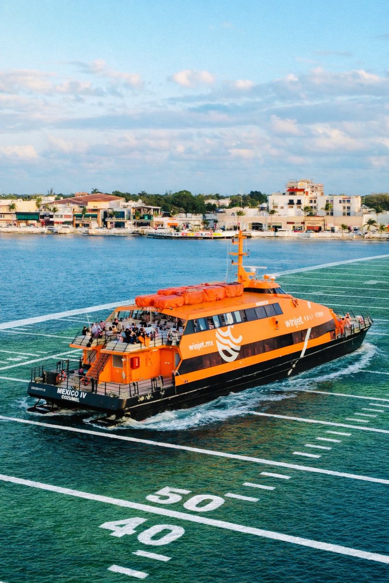 Este fin de semana el plan es claro: Cozumel, mar y Super Bowl 🏝️🏈

🚢 Ferry Cozumel.