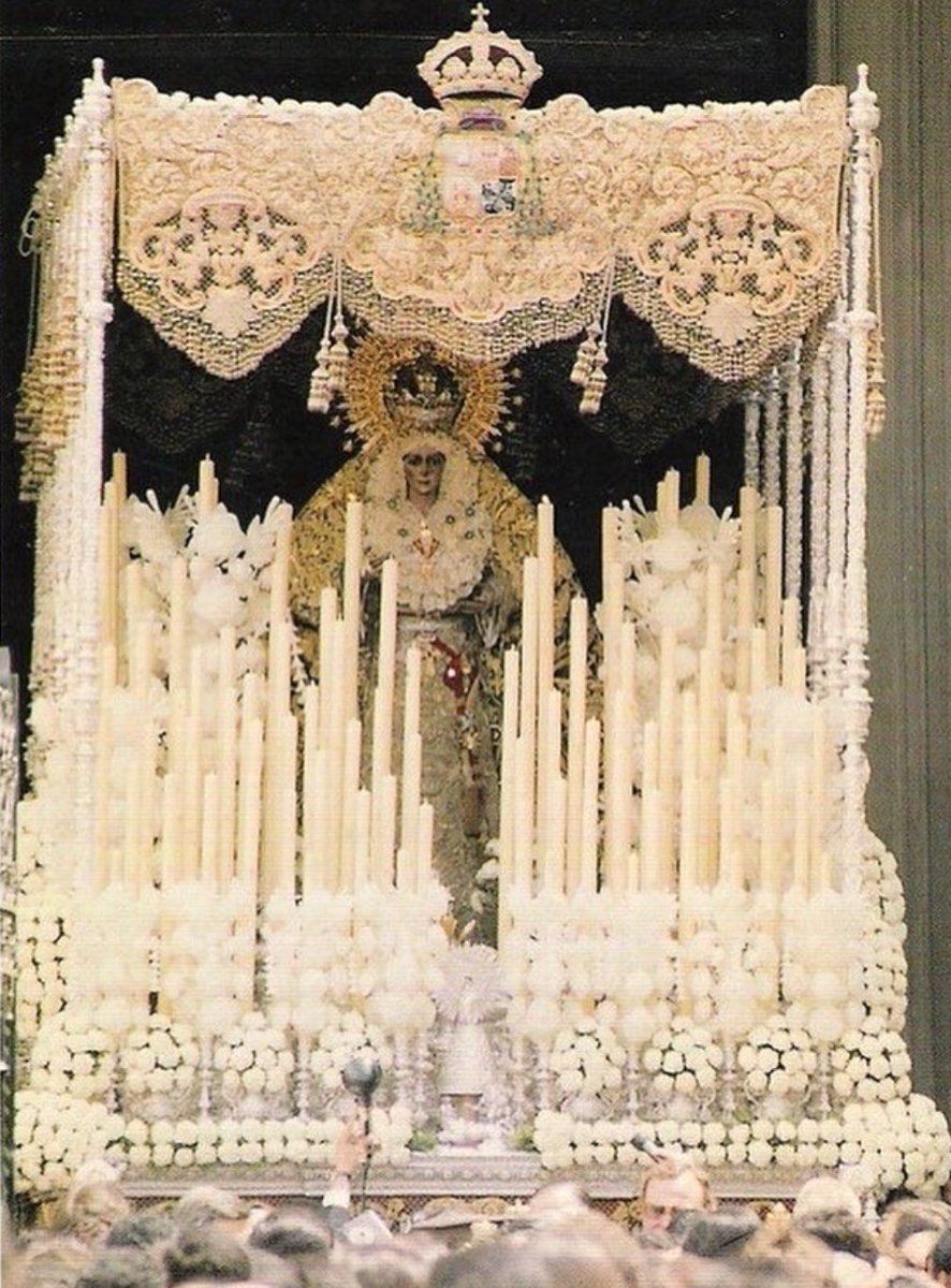 Esperan83634563's tweet image. Virgen y madre, luz y gracia sevillana. 

Causa de nuestra alegría, ruega por nosotros. 
#Macarena #Sentencia #Devocion #Sevilla #España #viralpost