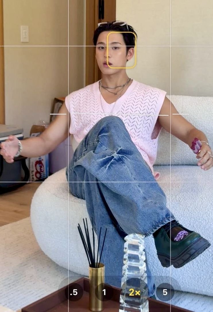 charm ᗢ₊˚ (@chanofhearts) on Twitter photo 