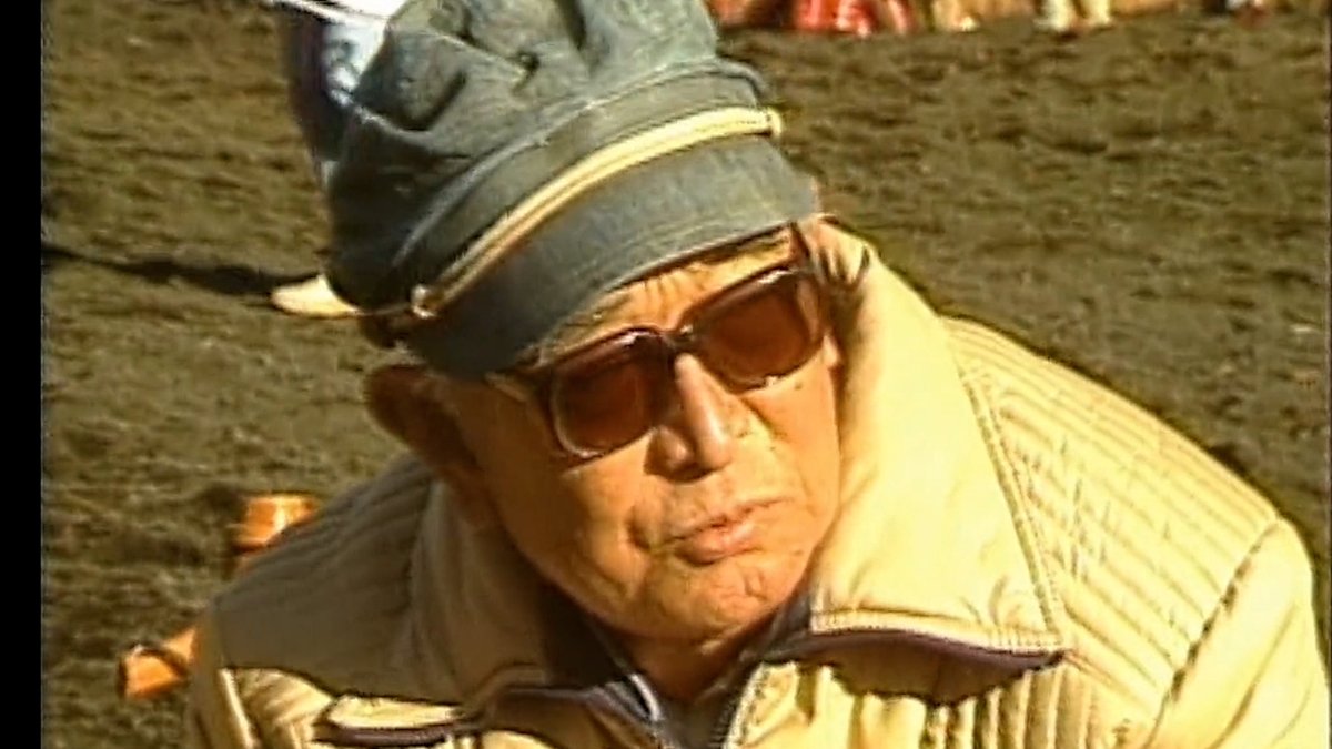 Kurosawa is often described as “strict” or “tyrannical.”
What I filmed on the Ran set was different: patient, precise, deeply human.
 Filming Akira Kurosawa — Prime Video (US/UK).
US: amazon.com/gp/video/detai…
UK: amazon.co.uk/gp/video/detai…