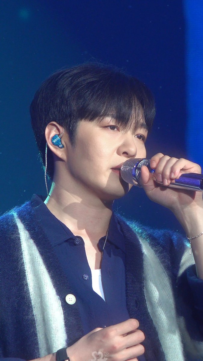 N년전 오늘의 창섭🍑 tweet media