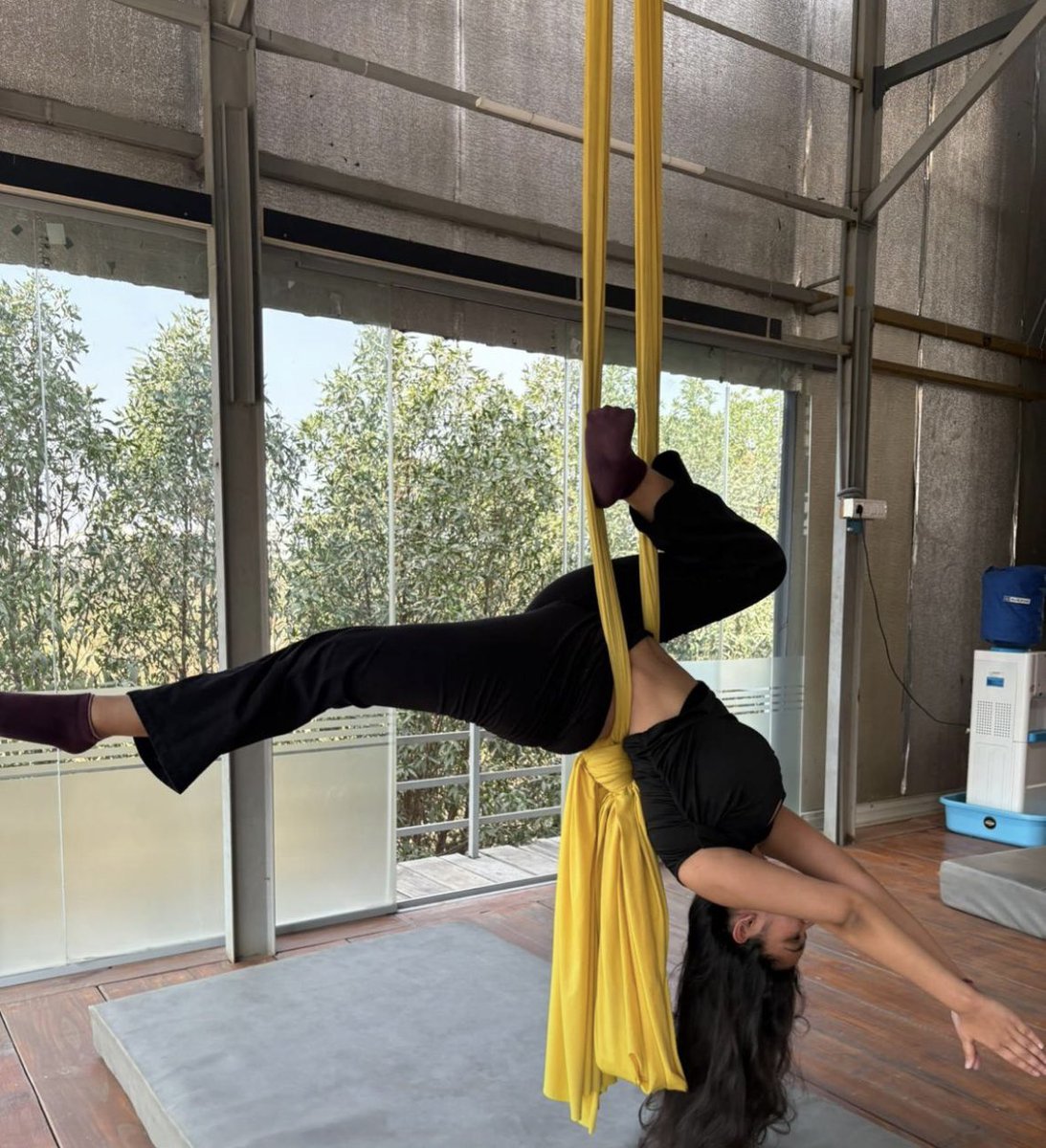 Urvashi 🦢 tweet media