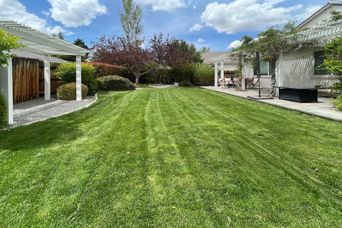 SilvermanTeam's tweet photo. 📢 NEW LISTING &amp; OPEN HOUSE TODAY! 🏔️✨
Stop by 4301 Pinnacle Vista Court in Sparks, NV today and see this move-in-ready gem for yourself!

📍 4301 Pinnacle Vista Court, Sparks, NV 89436
🗓 OPEN HOUSE: TODAY, Feb 7th | 1pm - 3pm
See you there! 👋
#SparksNV #RenoSparksRealEstate https://t.co/APFrw12vBx