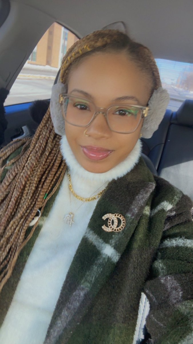 AlySiAAHH's tweet photo. #Sadderday #sadderdaze🌀 back at it 🌻 https://t.co/JUteTUwm2K