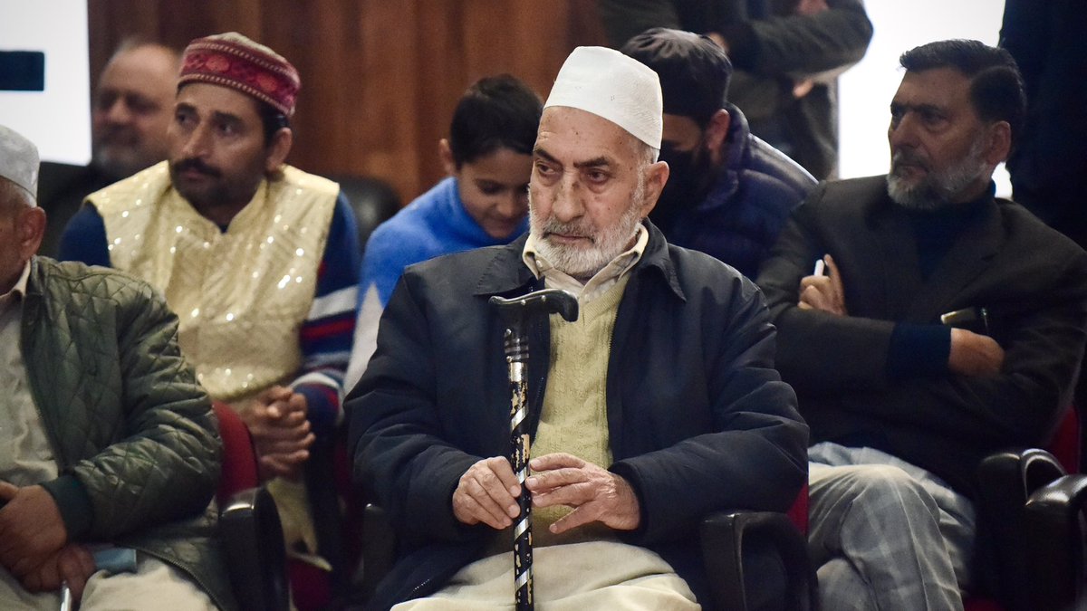 In a time when real dialogue is shrinking, the Baat Cheet event in Doda today created space for voices long ignored. Youth and elders from the Chenab Valley spoke of dignity, justice, connectivity, and opportunity.