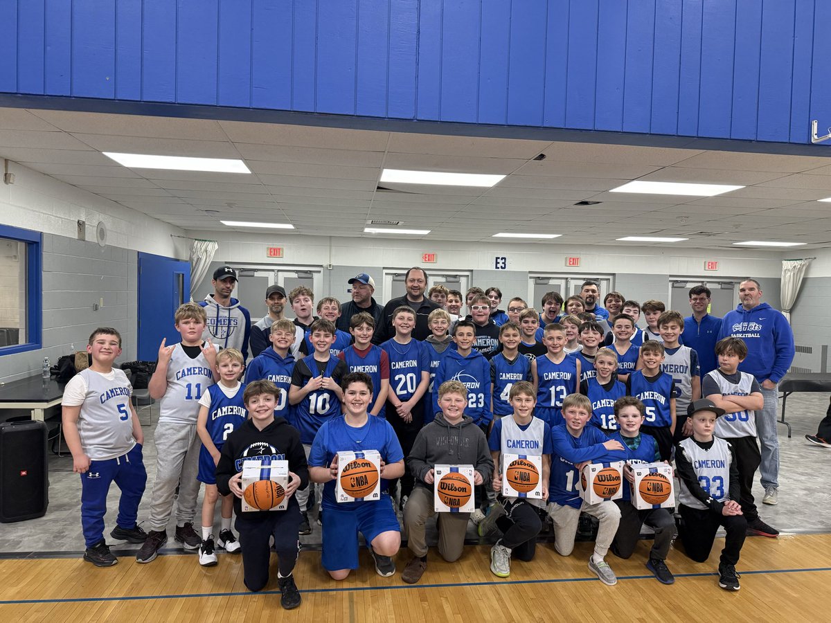 Comet_Hoops's tweet photo. 💙🏀💙Youth Night! 🏀💙🏀 https://t.co/xtO1F10pxi