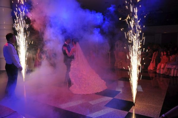 Son dönemlerde artan yabancı evlilikler artışa geçti. Uzmanlar sebebini şu şekilde açıkladı:

📌Türk kadınlarının yüksek maddi ve manevi beklentileri de erkekleri yabancı geline yöneltiyor.

Sizce‼️