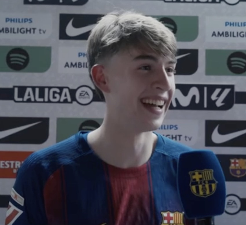 🚨🗣️ 𝗡𝗘𝗪: Tommy: "I can't believe it. I can't describe the feeling I have right now." 

"I just played at the Camp Nou! Imagine that! Who would have thought?"

"I want to go speak to my family. I haven't been able to look at my phone yet, let's see what awaits me!"