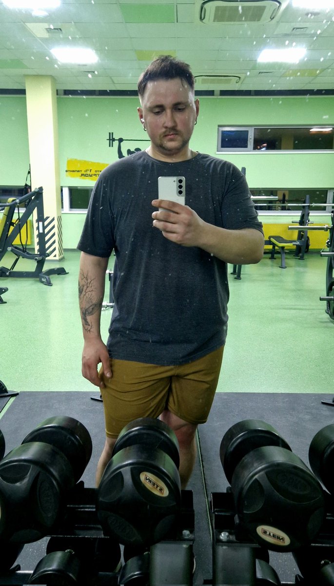 Oleh Skarzhinsky tweet media