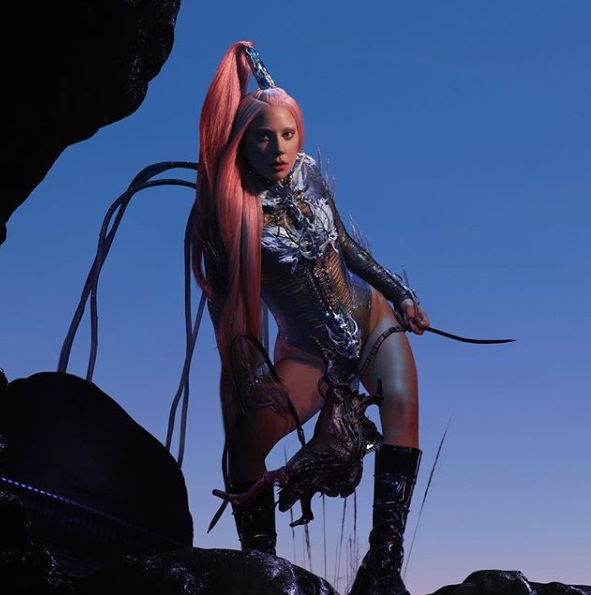 EmoJoshy1's tweet photo. Imagine if they gave us a new Lady Gaga @Fortnite skin for Valentine's Day ♥ All I want is to have a 4th skin to make squads @FNFestival https://t.co/aUSJxBYYoo
