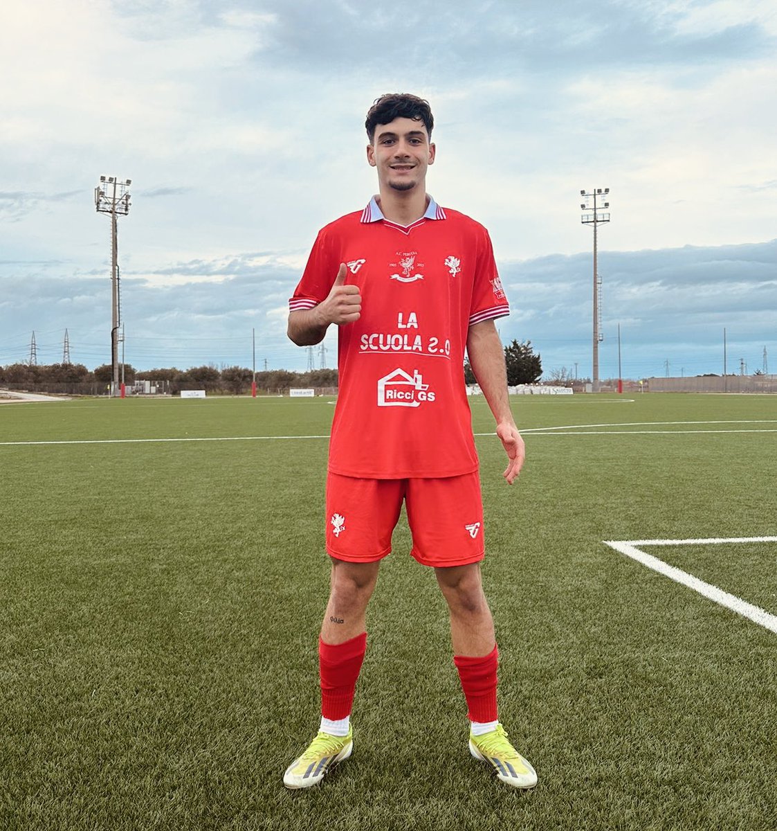 ACPerugiaCalcio's tweet photo. 💪 𝑽𝑰𝑻𝑻𝑶𝑹𝑰𝑨𝑨𝑨! 

Con una splendida rete di #Barberini all’11’ del secondo tempo la #Primavera di mister #Giorgi batte il #Monopoli 1-0 conquistando 3 punti che proiettano la squadra al terzo posto in classifica, a quota 30 punti.
I biancorossi sono ora a 3 punti dalla seconda piazza occupata dal #Pescara

𝑇𝑎𝑏𝑒𝑙𝑙𝑖𝑛𝑜 𝑒 𝑐𝑟𝑜𝑛𝑎𝑐𝑎 👉 https://t.co/U1IthdpISI

#vamosgrifo #Primavera2 @Lega_B #MonopoliPerugia
