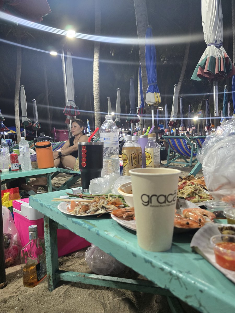 TosoumExe's tweet image. กลับละ #บางแสน #พานทอง #พนัสนิคม #อมตะนครชลบุรี #ชลบุรี