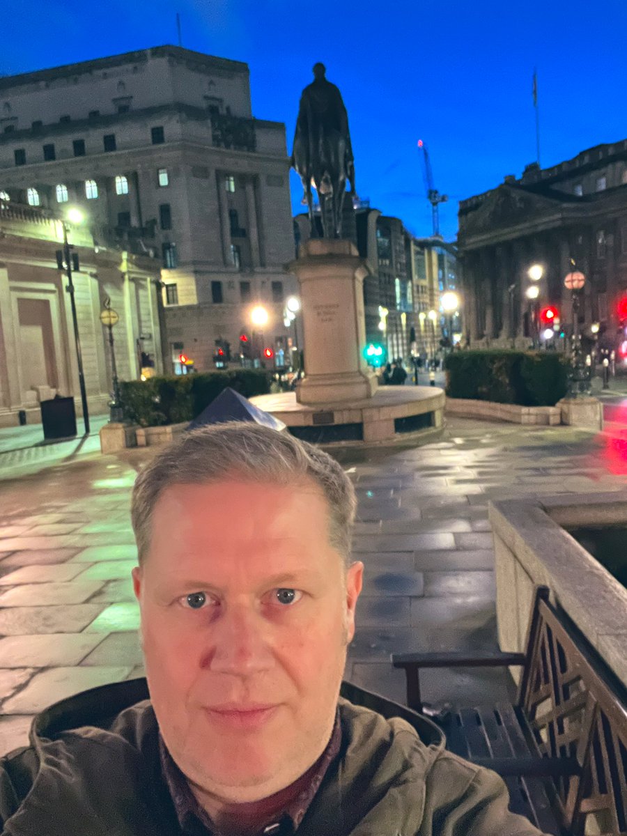 I’m at the location of a Britpop album cover photo…

Which one?