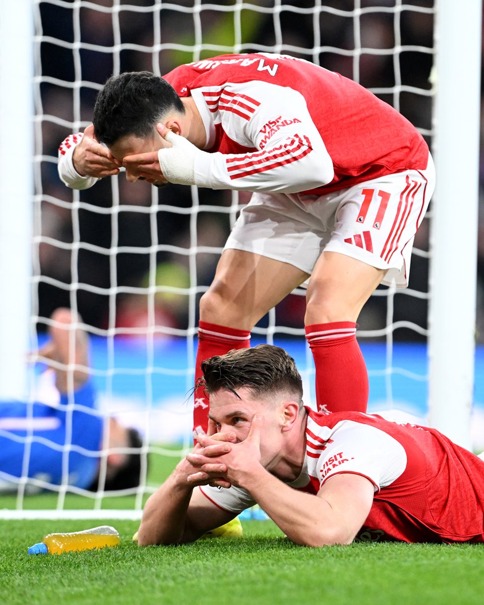 What was Martinelli doing ? 😂