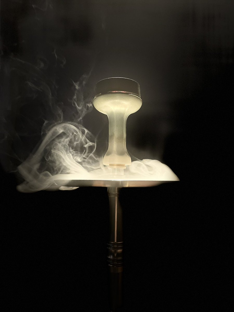 anning_l's tweet photo. 煙杯設計與製成 
-
-
煙杯の設計および製作工程

#水煙 #shisha #シーシャ 
#polarbear_cafe_shisha 
#台北水煙 #文山 #木柵 https://t.co/y1J8Ky4mp6