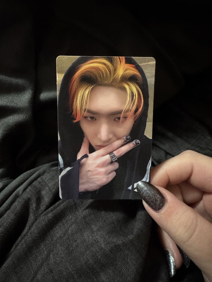 lesbians4woogi's tweet image. i… am the owner of the one and only 24 karate gold labubu