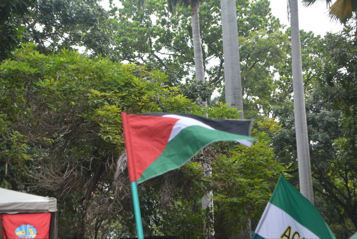 El crimen de agresión, los bombardeos en Venezuela y el caribe y los actos de pirateria contra embarcaciones petroleras venezolanas, esos ecuestro del presidente constitucional de Venezuela Nicolás Maduro, y la compañera diputada y primera combatiente Cilia Flores, deben ser